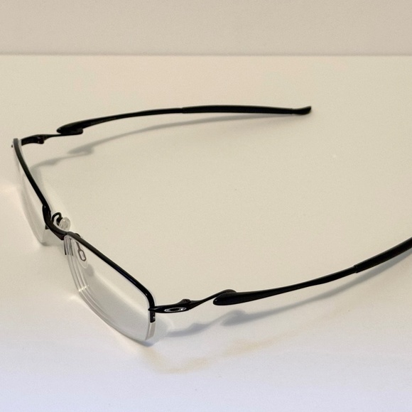 Oakley Transistor 22-215 Polished Black Half Rim Eyeglasses Frames 54-18 135 - Picture 1 of 5